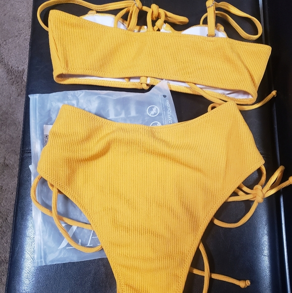 Yellow High-Rise Two Piece Bikini small 💛 - Picture 9 of 9